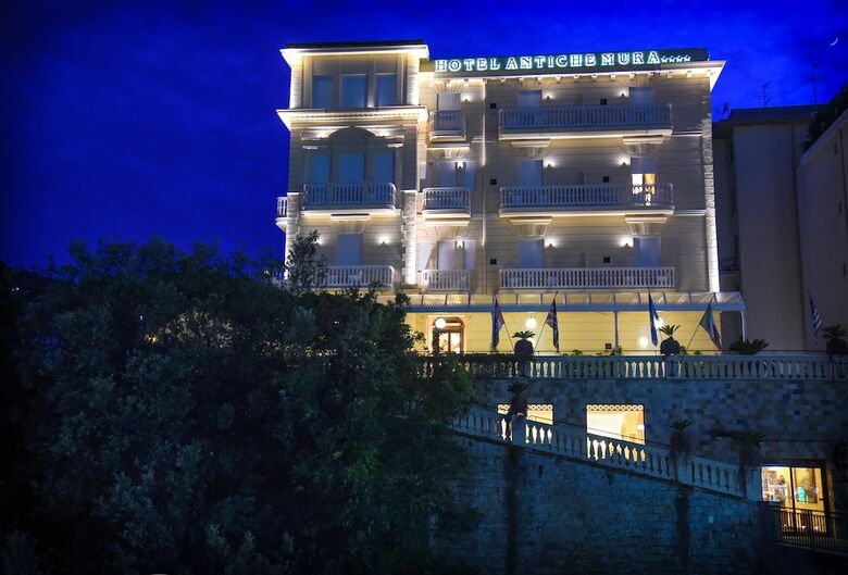 Hotel Antiche Mura