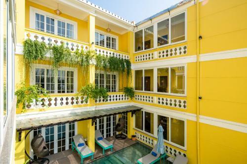 Triple Riverside Villa Hotel Hoian