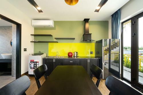 Primrose Boutique Villa & Apartments