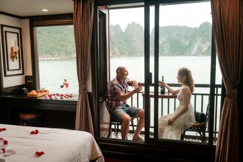 Sena Cruises - Wonder On Lan Ha Bay