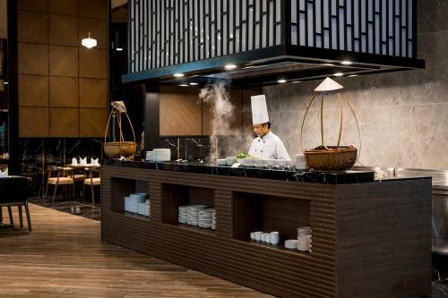 Aparthotel Ramada Hotel & Suites By Wyndham Halong Bay View