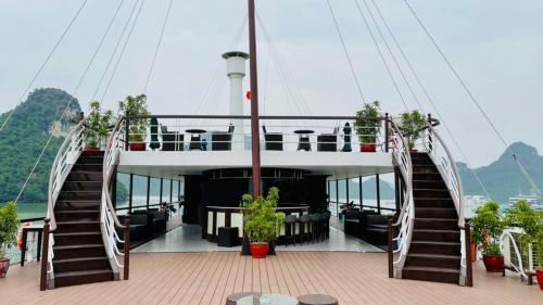 Sky Cruises Ha Long