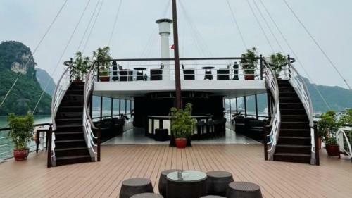 Sky Cruises Ha Long