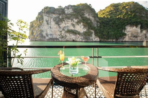 Rosy Cruises