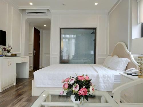 Kh�ch S?n Ng?c Lan H? Long Hotel