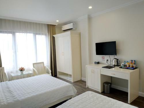 Kh�ch S?n Ng?c Lan H? Long Hotel