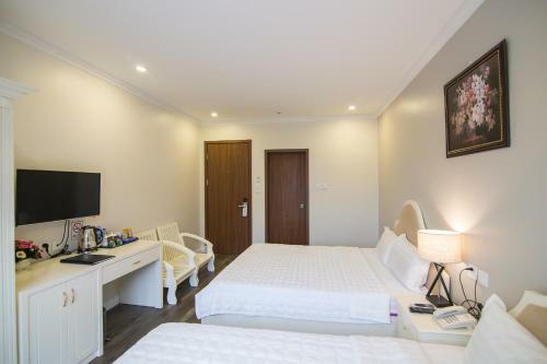 Kh�ch S?n Ng?c Lan H? Long Hotel