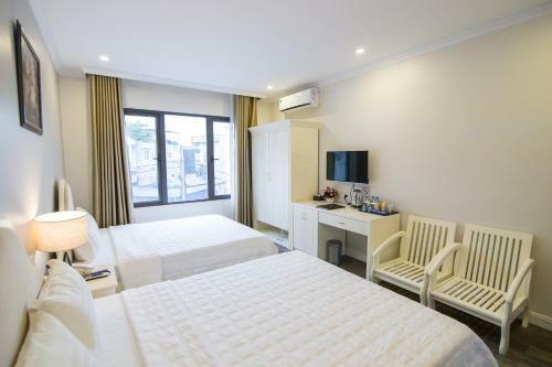 Kh�ch S?n Ng?c Lan H? Long Hotel