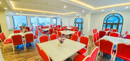 Kh�ch S?n Ng?c Lan H? Long Hotel