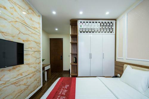 Blue Star Hotel