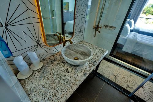 Bay Villa Ha Long