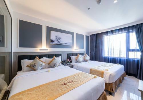 Ruby Hotel