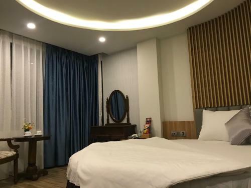 Grand Beach Hotel