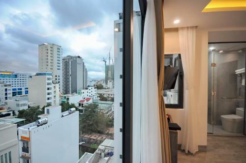 Hotel Alpha Bird Nha Trang - Managed By Rhm Group