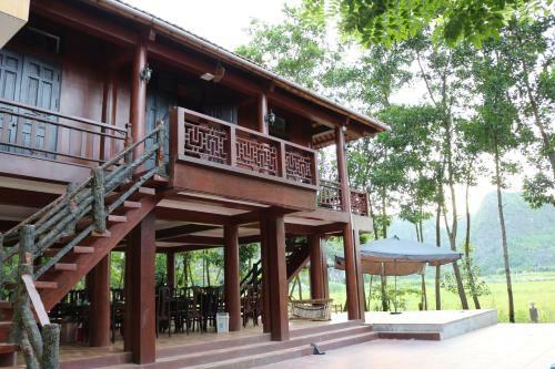 Bed & Breakfast Hang Mua Valley Homestay