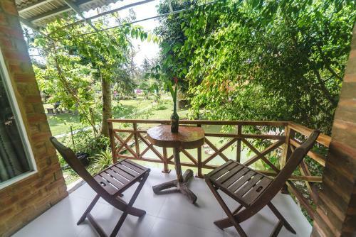 Hostal Phu Quoc Sen Lodge Bungalow Village