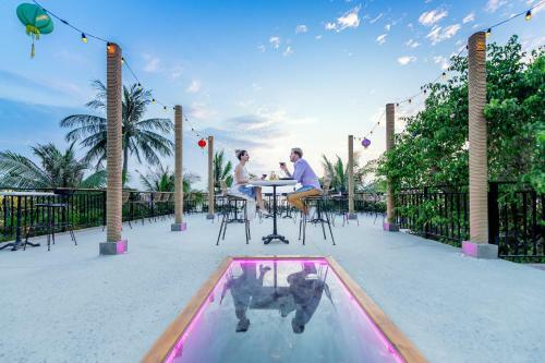 Hotel Sunset Beach Resort And Spa