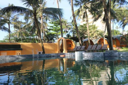 Hotel Vida Loca Sunset Beach Resort