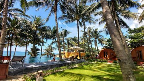 Hotel Vida Loca Sunset Beach Resort