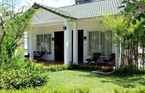 Hotel Famiana Green Villa