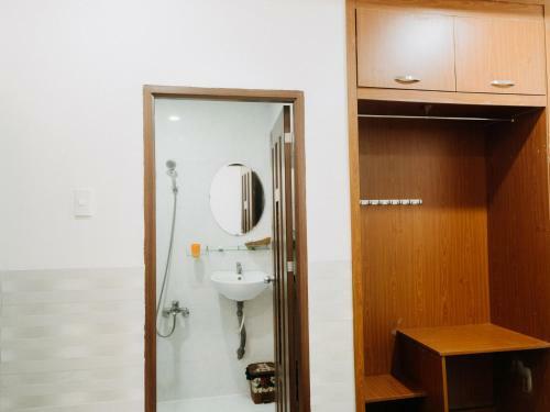Hotel Kh�ch S?n Ho�ng Lan