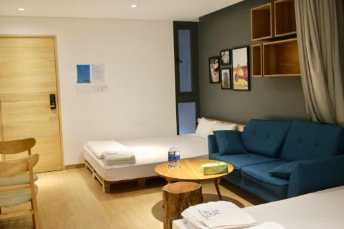 The Avis Apartments - Greathouse