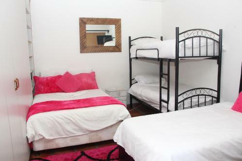 Hostal Demepran Grove B & B