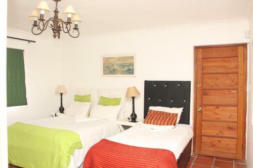 Hostal Demepran Grove B & B