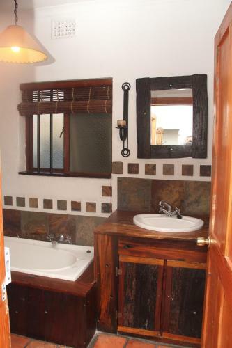 Hostal Demepran Grove B & B