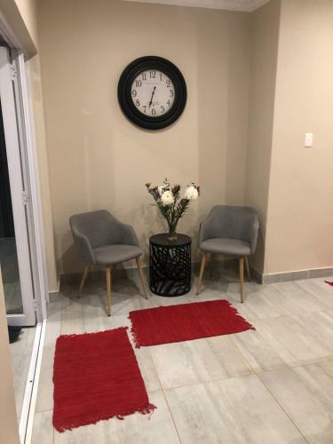 8 On Acacia Bed & Breakfast