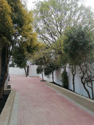 Hostal More-inn Guest House