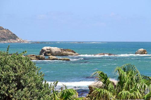 Apartamento On The Beach In Campsbay