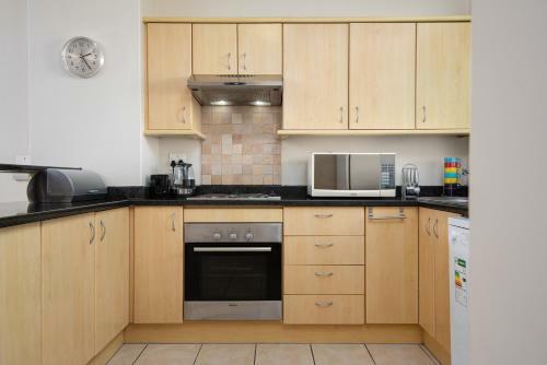 Island Club Apartments