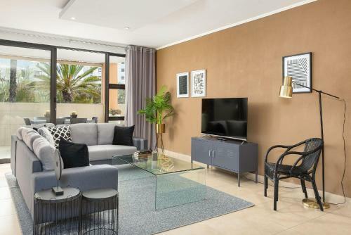 Island Club Apartments