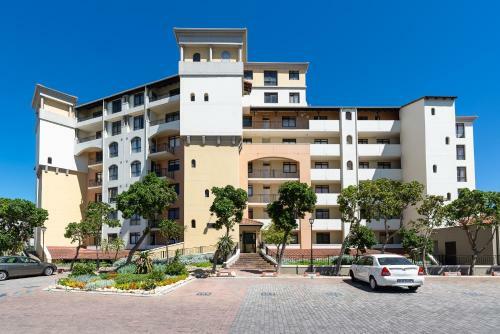 Island Club Apartments