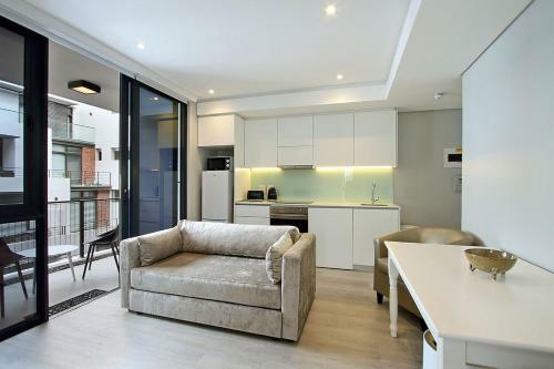1 Bedroom Apartment At 35 On Main