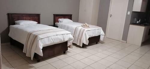 Hostal Moy Invest Holdings Mahlale