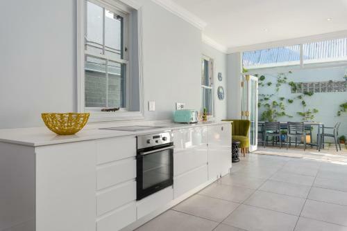 Cozy Townhouse In Perfect Location With Mountain Views