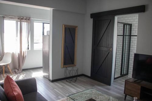 Modern Penthouse Apartment. City Center. 11.1