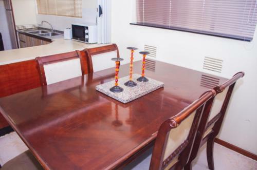 Apartamentos High Tide Beach Condo