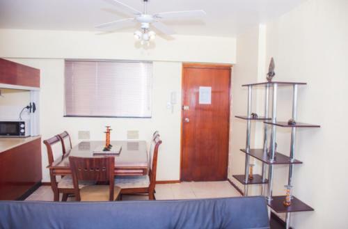 Apartamentos High Tide Beach Condo