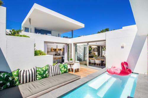 Villa Island Retreat