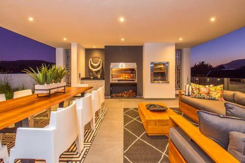 Villa Island Retreat