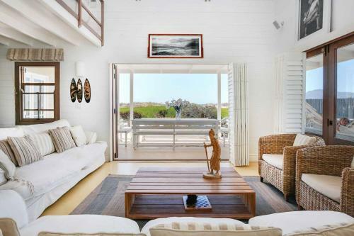 Bungalow Beach Villa