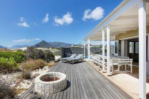 Bungalow Beach Villa
