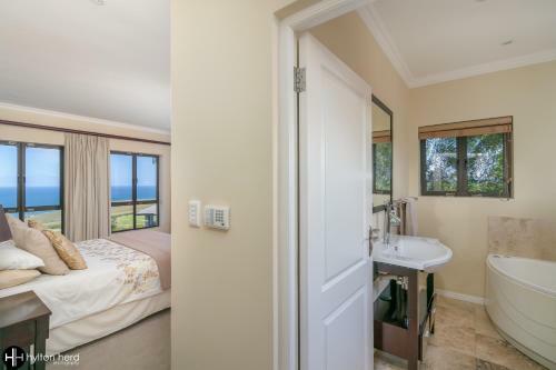 Pezula Ocean View Villa-sr1