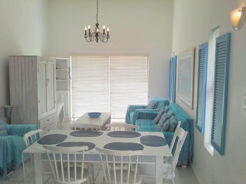 Helios Place Beach House Apartment By Mykonos