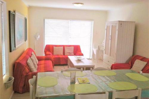 Little Italy Beachouse Apartment By Mykonos