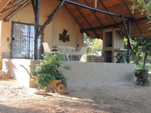 Lodge Karibu River Retreat