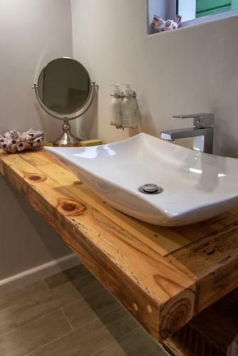 Hostal Salt Boutique Guesthouse